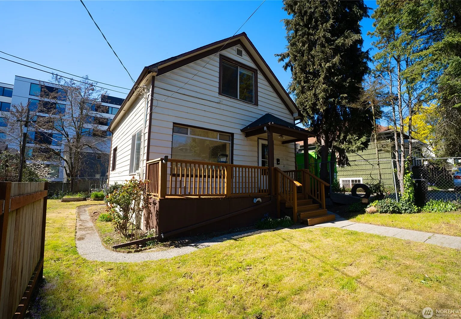 2 bed, 1820 sqft, $2,500 — Photo 1