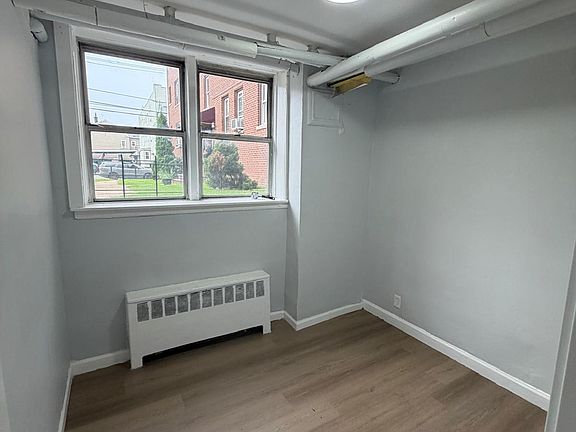 4th image of 40 Irving St #Ba