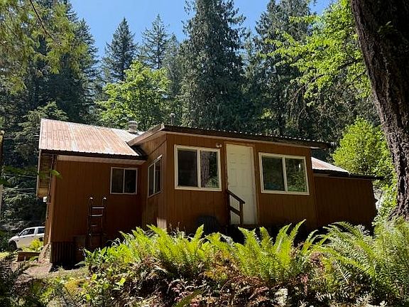 3rd image of 65443 Emory Creek Rd #B10