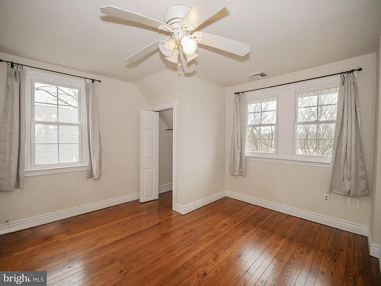 332 Crown Point Rd — Photo 29