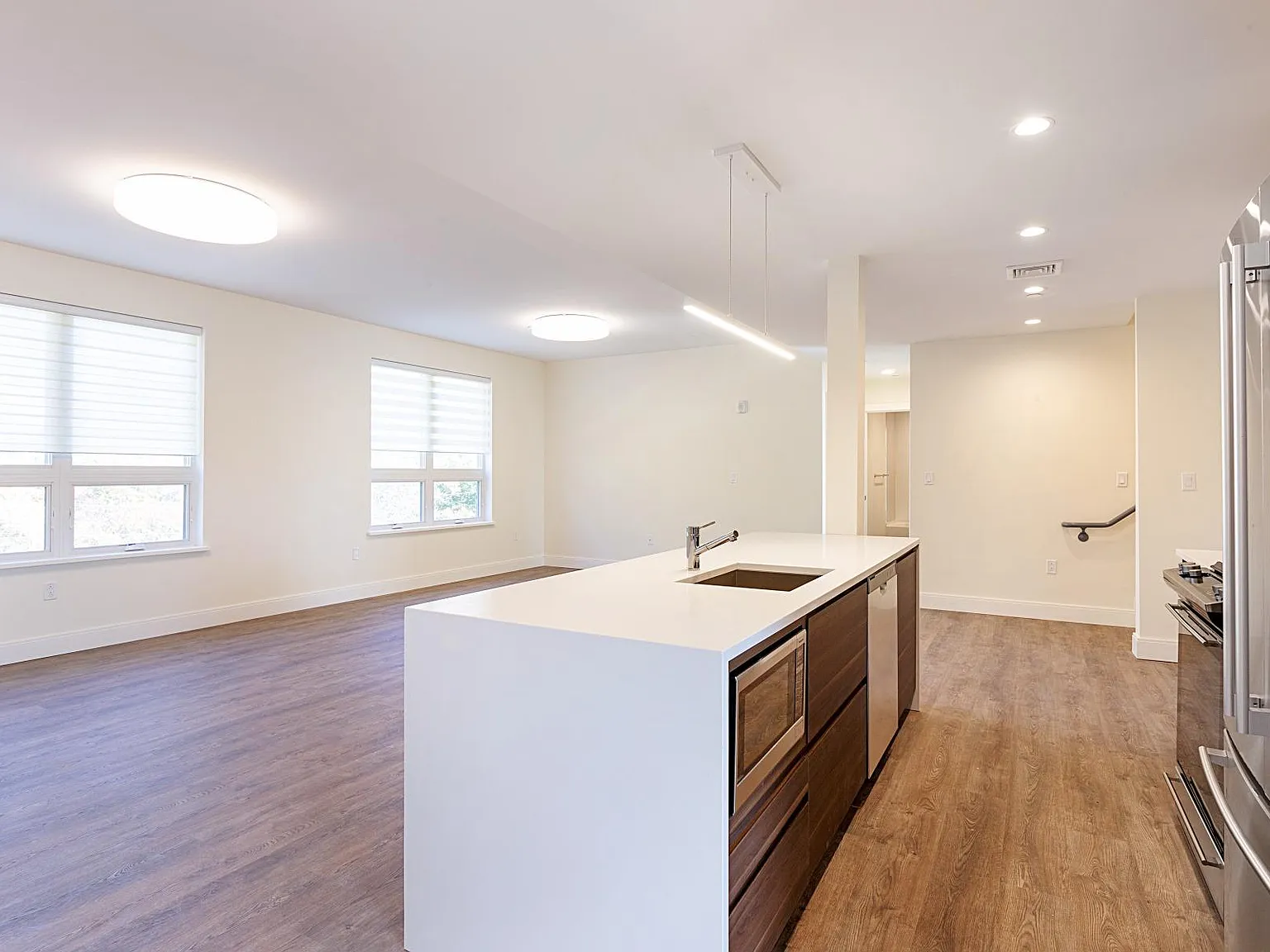 40 Fisher Ave — Photo 2