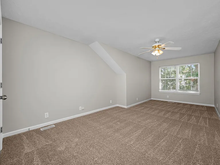 113 Lancaster Gate Pl — Photo 28