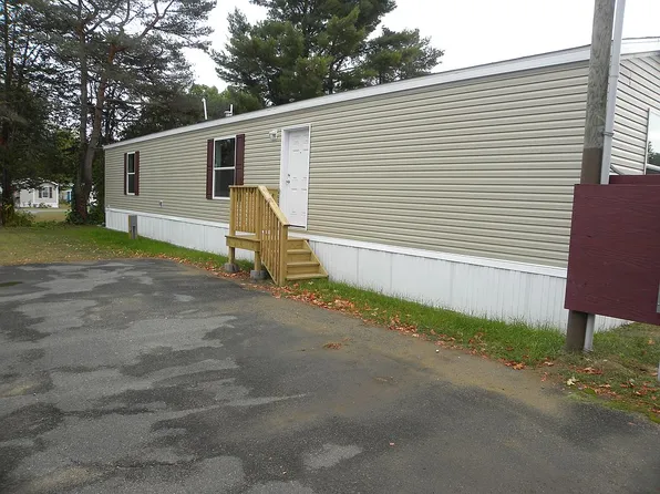 29 Martindale Trailer Ct, Clifton Park, NY 12065