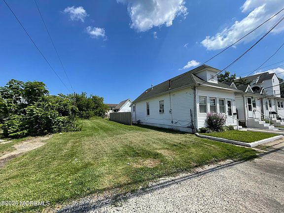 3rd image of 40 Highland Avenue