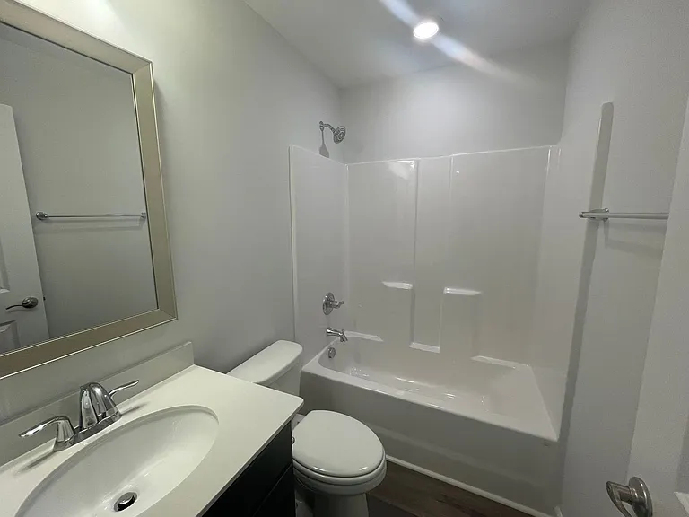 184 Northwood St — Photo 9