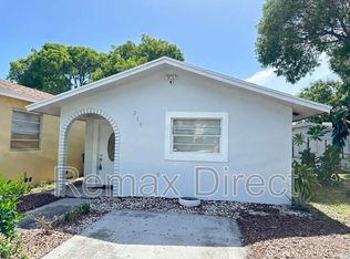 218 N D St, Lake Worth, FL 33460