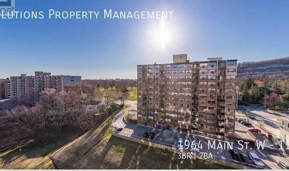1964 Main St W #1109