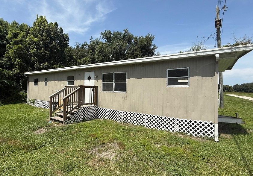 All exterior maintenance , lawn and water included. Wide lots - lots of space for parking. Sheds are ok once approved and anchored to the ground