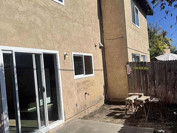 3rd image of 2477 Elden Ave APT C3
