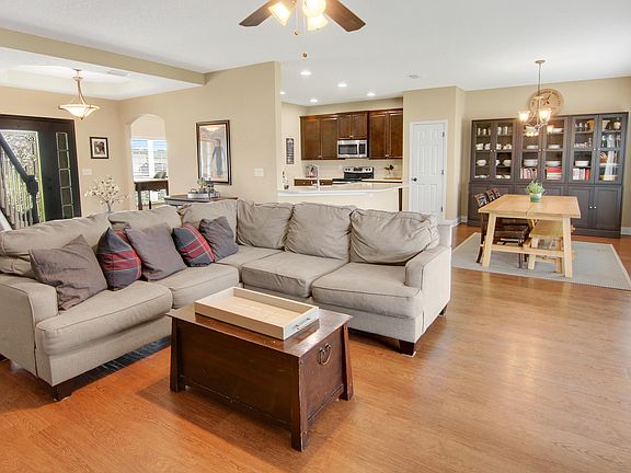 4th image of 3079 Vianey Pl