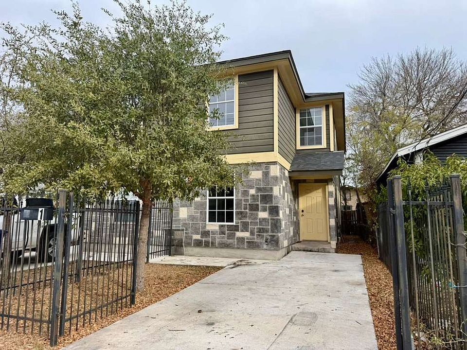 1st image of 3107 W Travis St #1