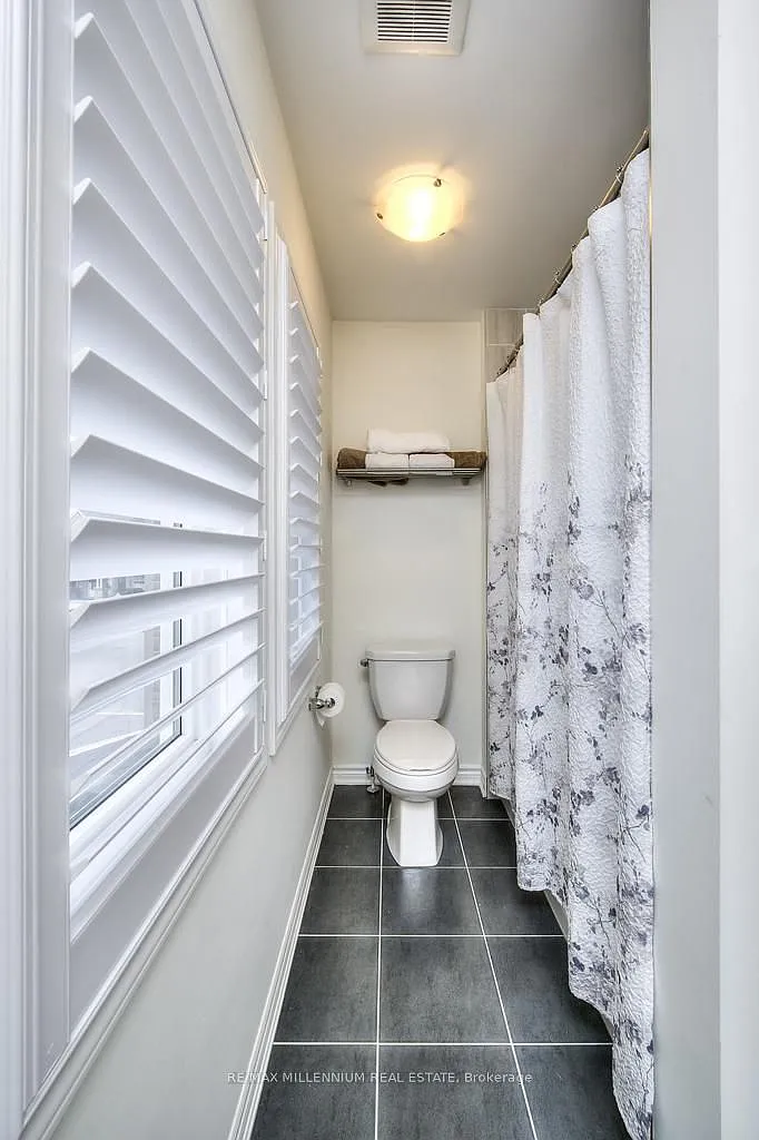 3 bed, $3,200 — Photo 4