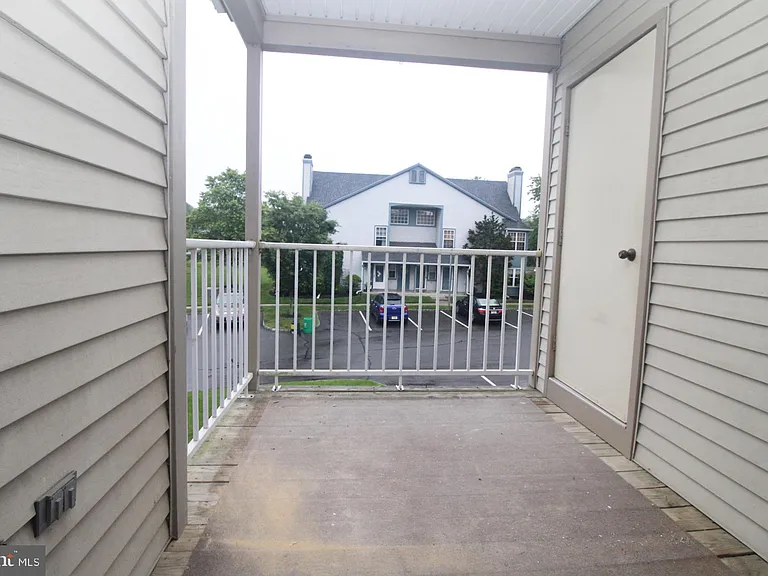 262 Andover Pl — Photo 13