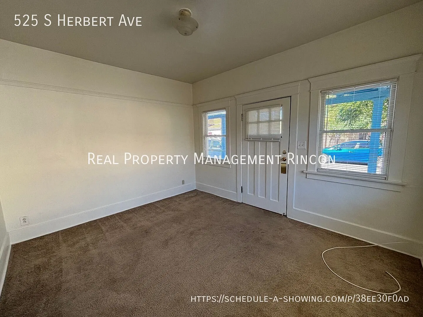 Charming 1-Bed, 1-Bath Duplex Unit. Minutes from Downtown & Historic 4th Avenue! — Photo 3