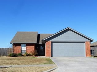 2413 SW 45th St, Lawton, OK 73505