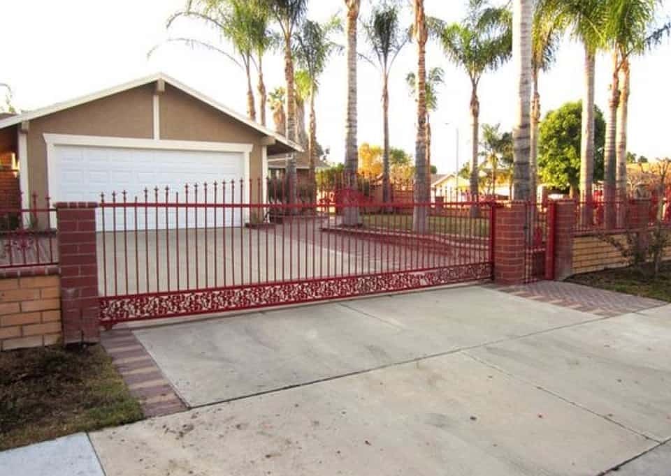 1st image of 1092 N Ramona Dr