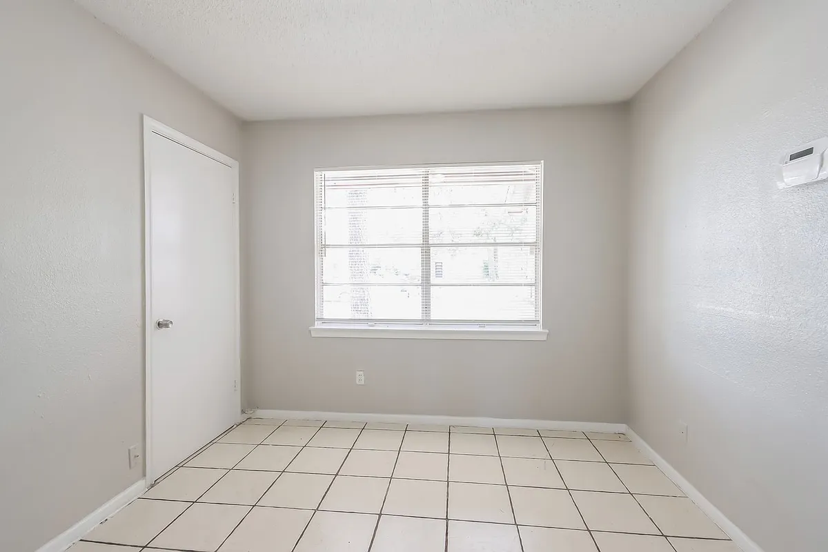 Building Photo - 11235 Lemond Dr