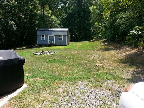4th image of 211 Apple Valley Ln