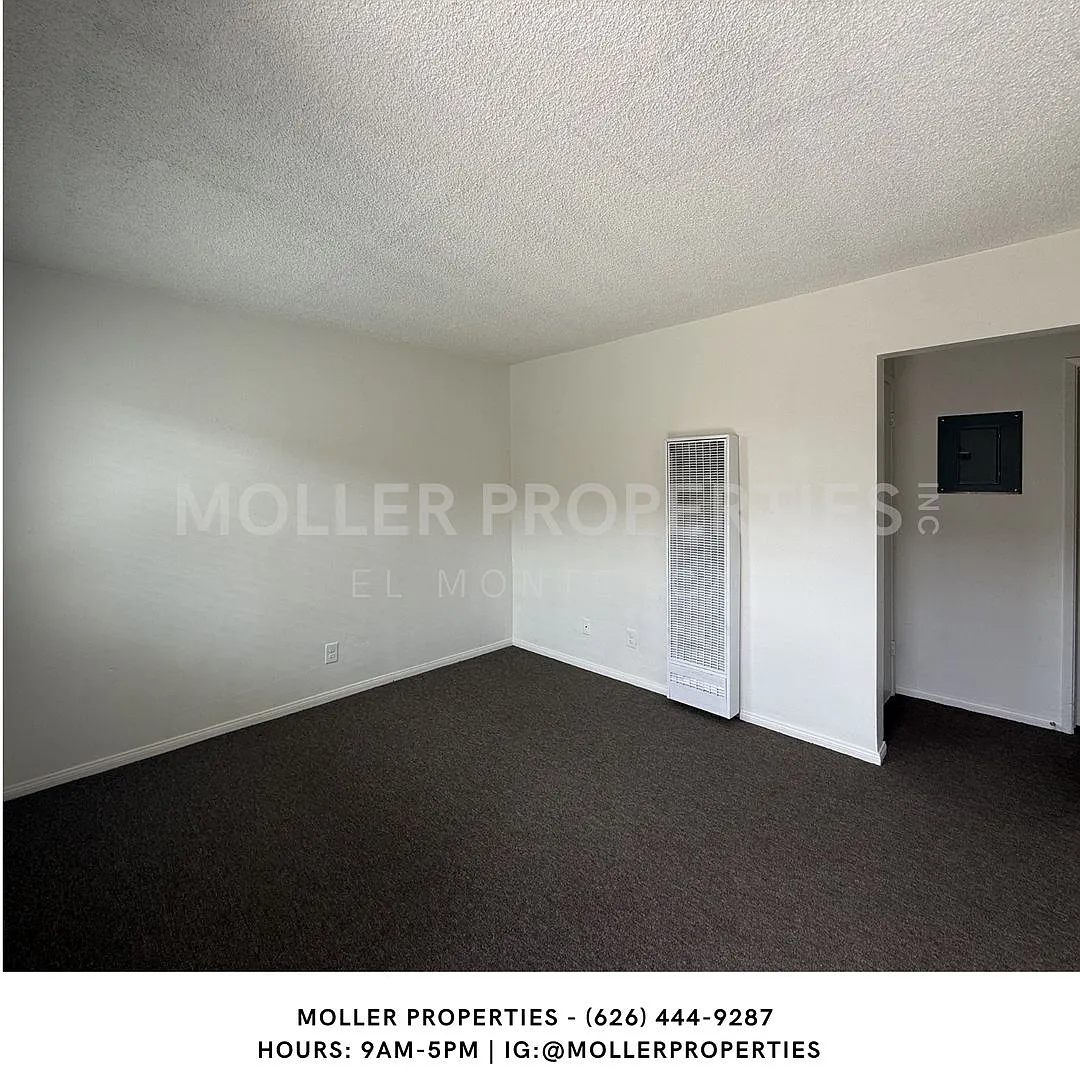Building Photo - Whistler 3433