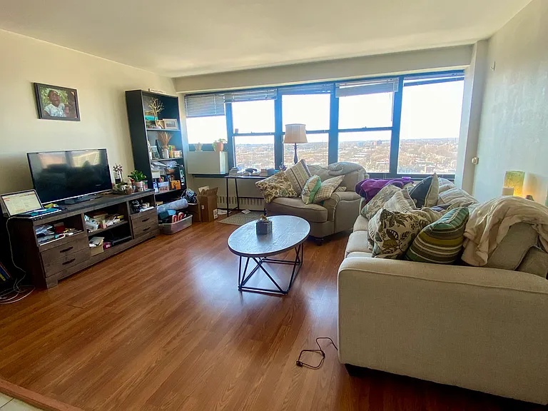 6030 N Sheridan Rd #1705 — Photo 4