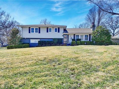 4900 Howe Dr, Roeland Park, KS, 66205
