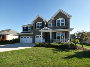 25525 W Prairiewood Ln, Shorewood, IL 60404