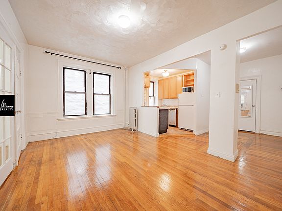 4th image of 352 Saint Johns Pl APT 3D