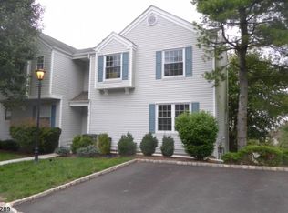 375 Finch Ln, Bedminster, NJ 07921