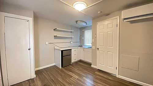 Floor plan B