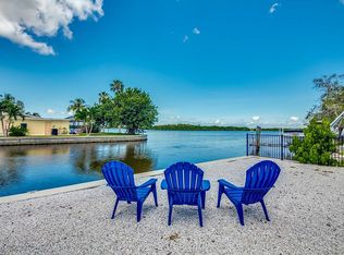 11545 Island Ave, Matlacha, FL 33993