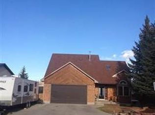 1220 Elk Mountain Cir, Green River, WY 82935