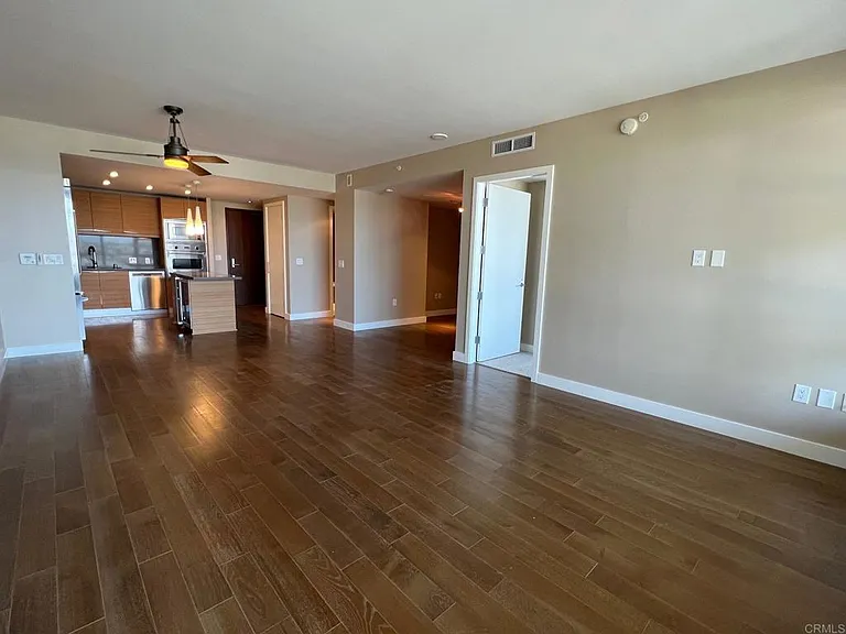 1325 Pacific Hwy #1506 — Photo 11