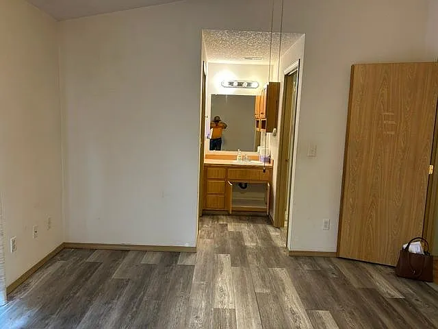 2611 NE 164th Ave — Photo 8
