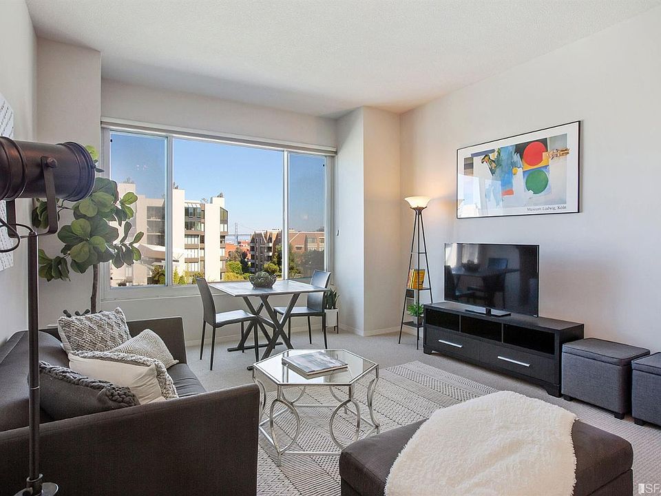 1st image of 220 Lombard St APT 519