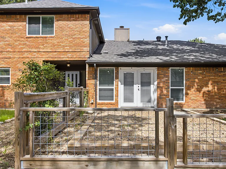 9351 Highedge Cir — Photo 4