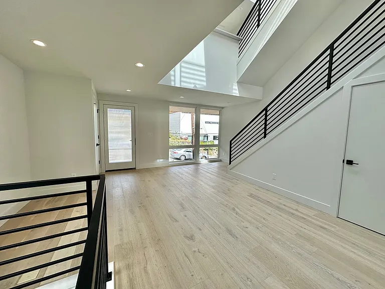 507 Galer St — Photo 3