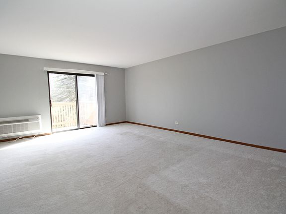 3rd image of 33670 N Royal Oak Ln APT 201