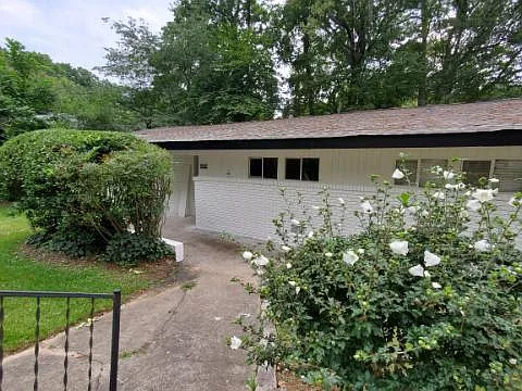 4040 Tilly Mill Rd — Photo 12