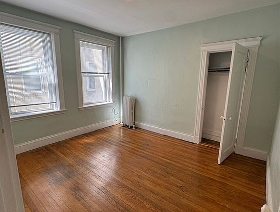 2nd image of 87 Gordon St #8