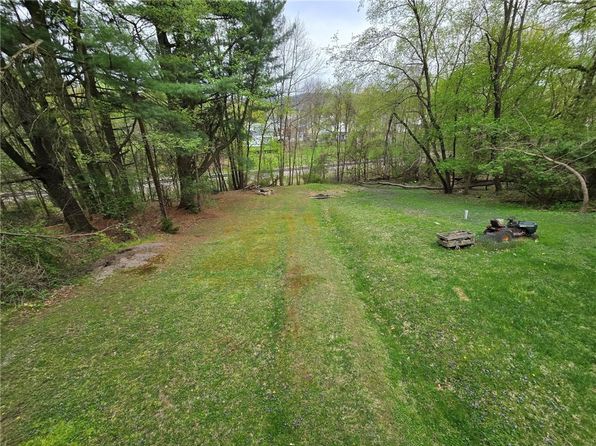 108 Cherry St, Punxsutawney, PA 15767