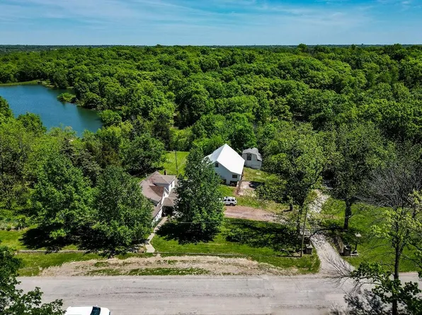 10506 County Road Liv Rd #229, Chillicothe, MO 64601