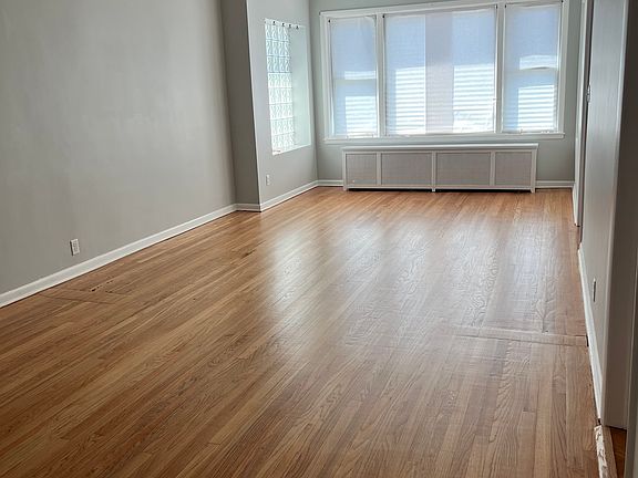 3rd image of 5013 S Tripp Ave #1