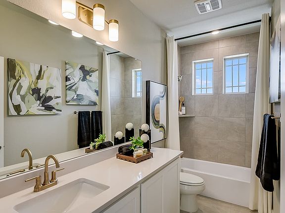 Columbia 2nd Bath