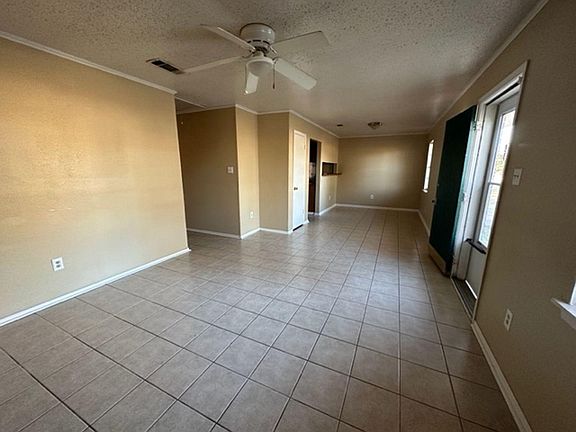 2nd image of 1315 Norris Dr