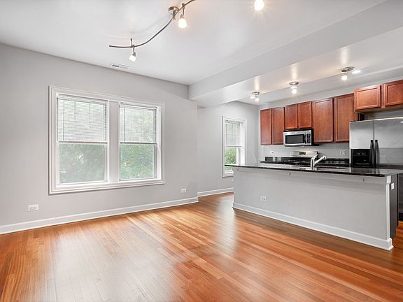 3rd image of 7357-67 N Ashland Ave #17118429