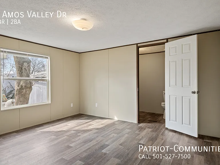 4 Amos Valley Dr — Photo 9