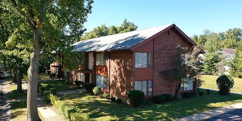 1st image of 21 Drummond St #31