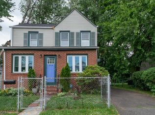 204 Vine St, Roselle Boro, NJ 07203
