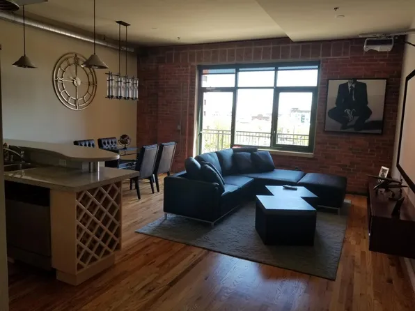 1800 Lawrence St APT 403, Denver, CO 80202