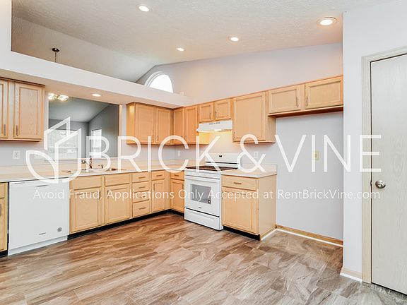 4th image of 5745 Sundial Dr
